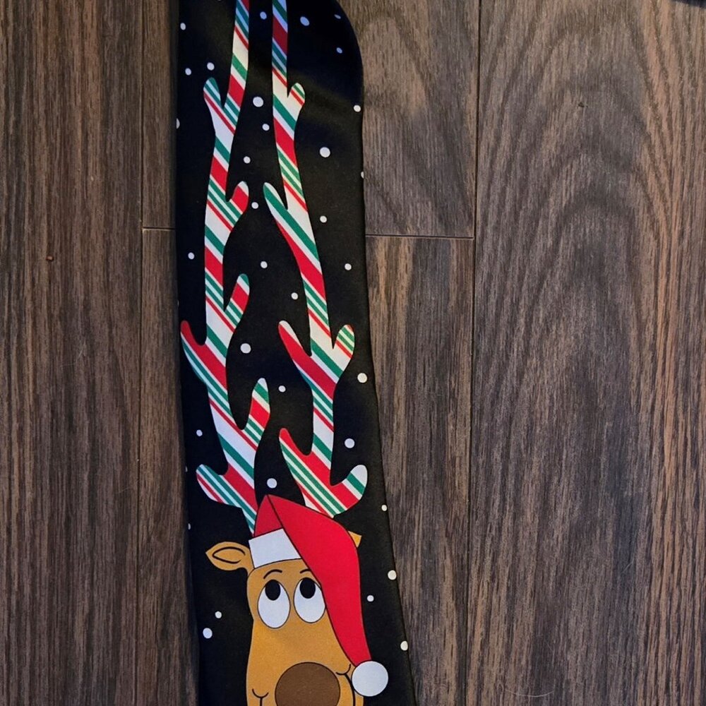 HOLIDAY TRADITIONS "Joyland Belk" Reindeer Candy Cane "Ugly" Christmas Tie